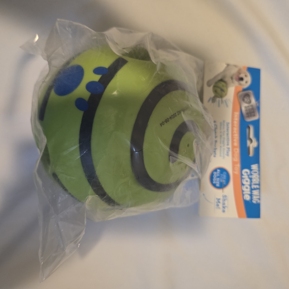 Wobble Wag Giggle Ball Toy